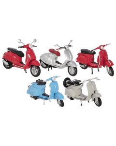 Motocicleta die-cast Vespa la scara 1 la 18